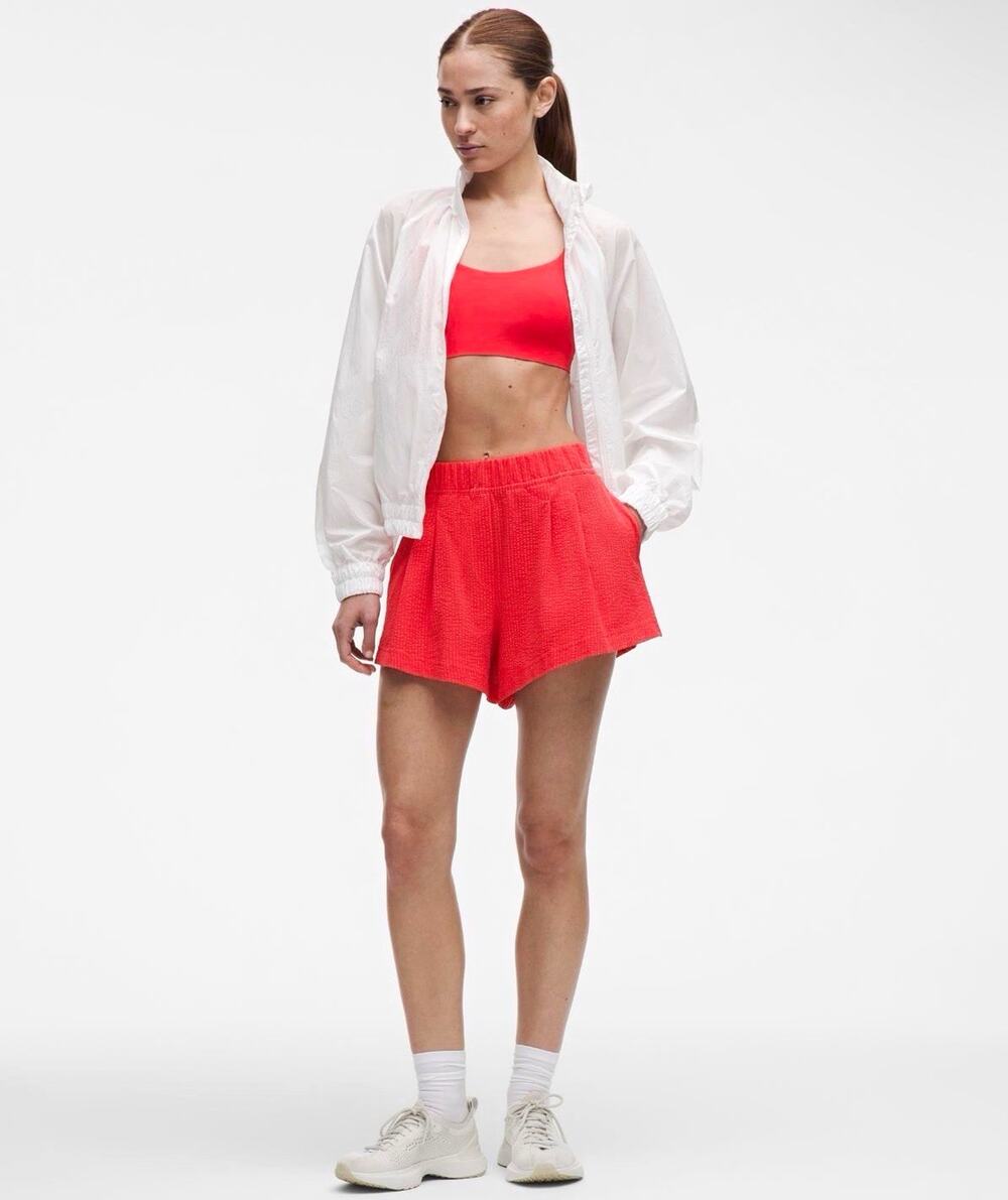 NWT Lululemon Seersucker WovenAir HR Short 3.5" Red Women XL
